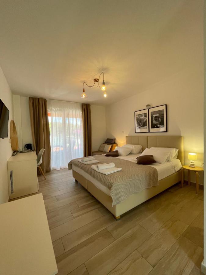 St. Nicholas Rooms Hvar Town Exterior foto